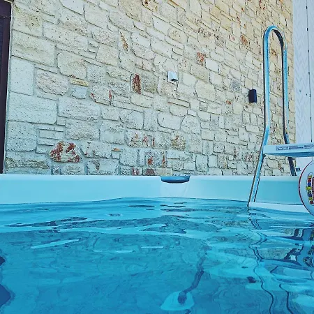 Delejo & Apartmán *