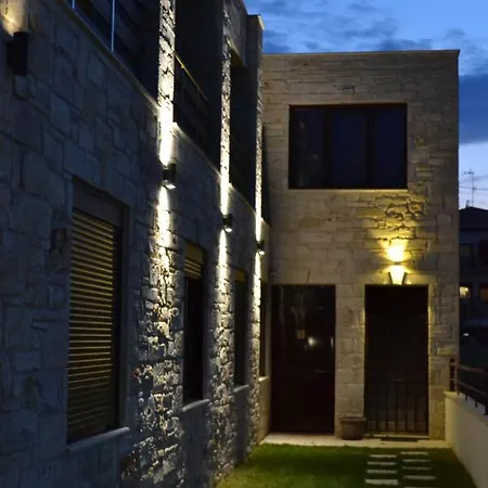 Delejo & Apartmán Flogita