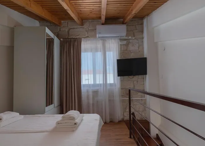 Delejo Resorts&suites * Flogita