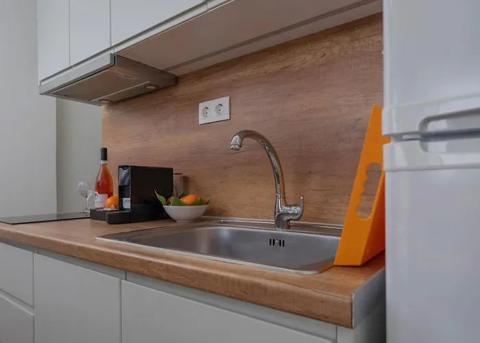 Delejo Resorts&suites * Flogita